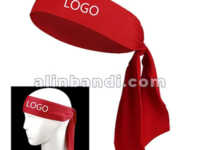 Kırmızı renkte, logo baskılı alın bandı – festival ve seçim etkinlikleri için özel tasarım